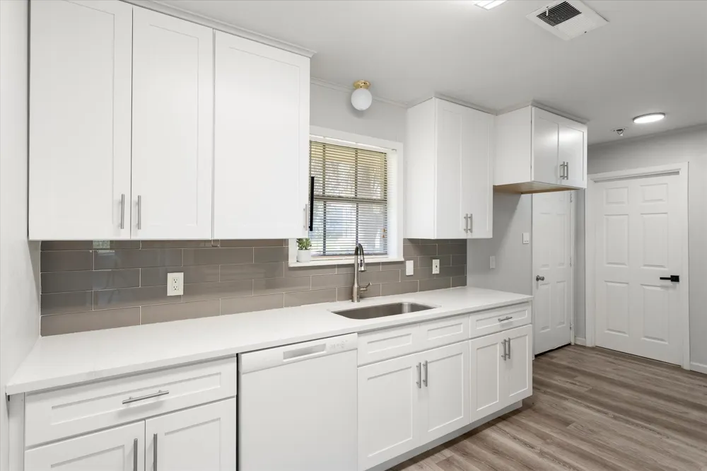 613 Graham Street Mineola, TX 75773