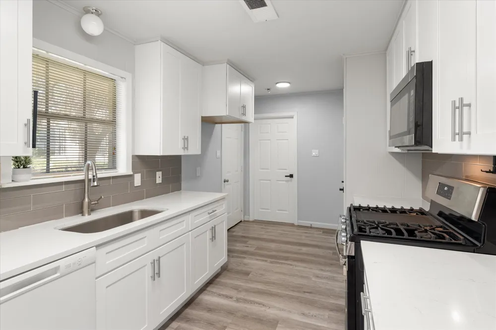 613 Graham Street Mineola, TX 75773