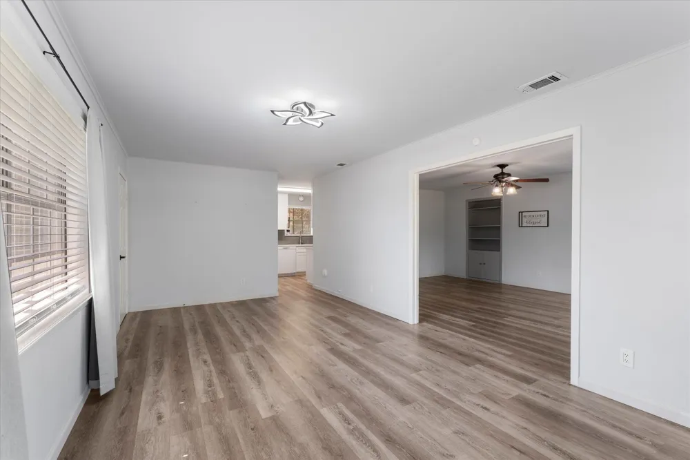 613 Graham Street Mineola, TX 75773