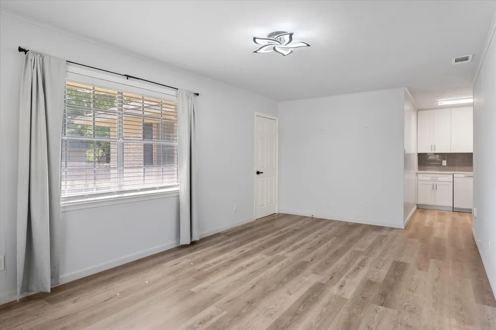 613 Graham Street Mineola, TX 75773