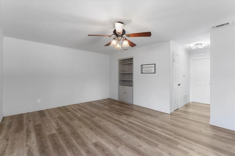 613 Graham Street Mineola, TX 75773