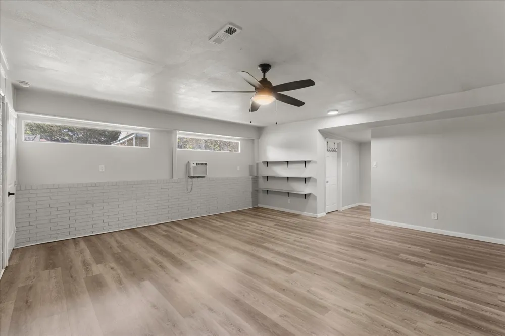 613 Graham Street Mineola, TX 75773