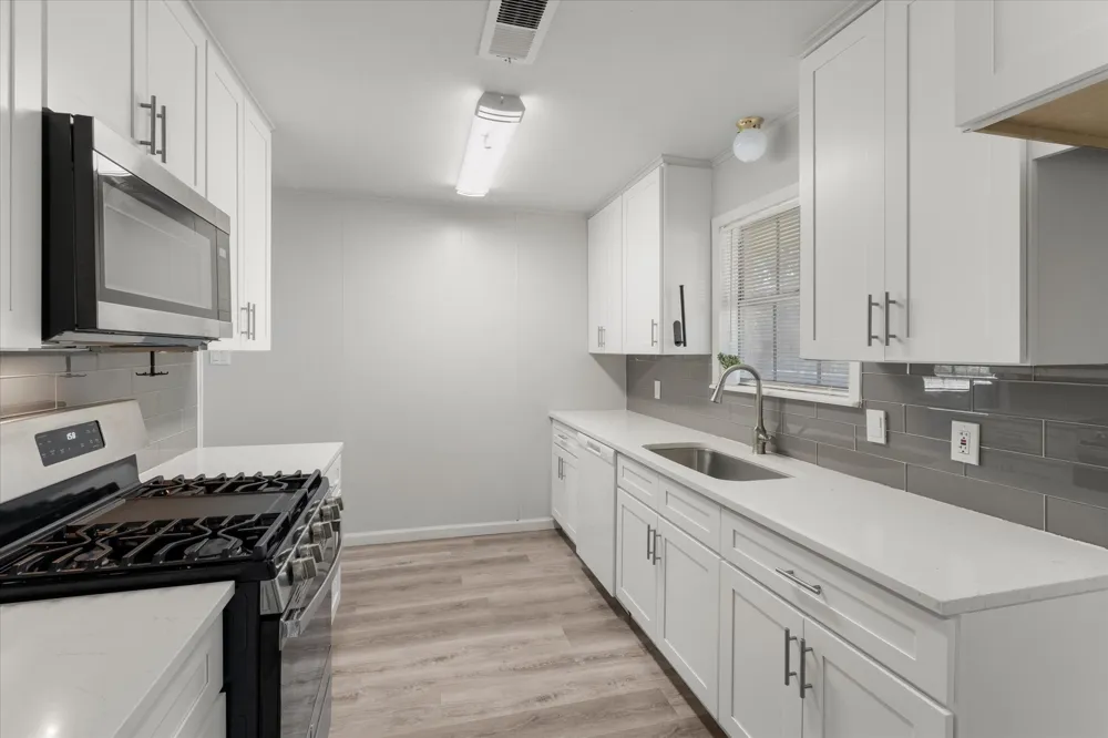 613 Graham Street Mineola, TX 75773