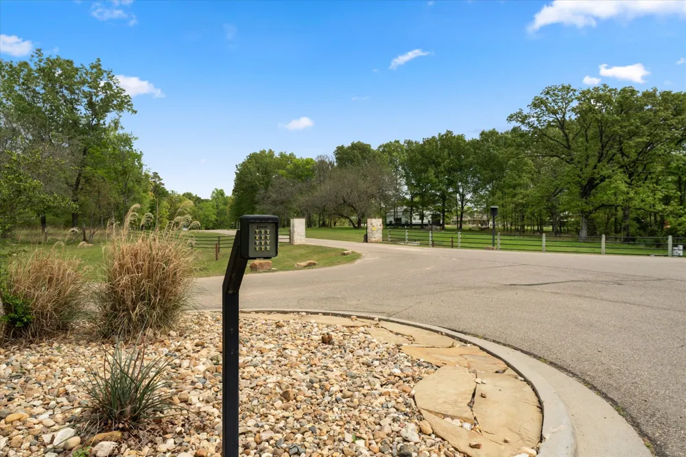 355 Waters Edge Lane Scroggins, TX 75480