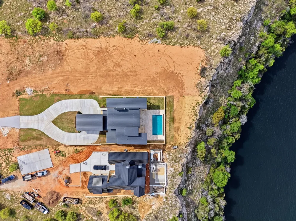 961 E Hells Gate Dr Graford, TX 76449