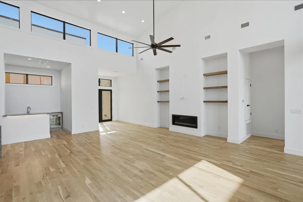 961 E Hells Gate Dr Graford, TX 76449
