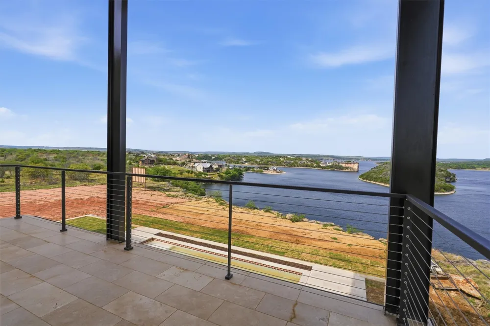 961 E Hells Gate Dr Graford, TX 76449