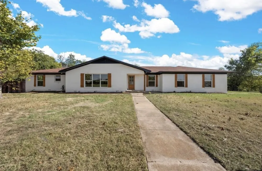 316 Benson Road Robinson, TX 76706