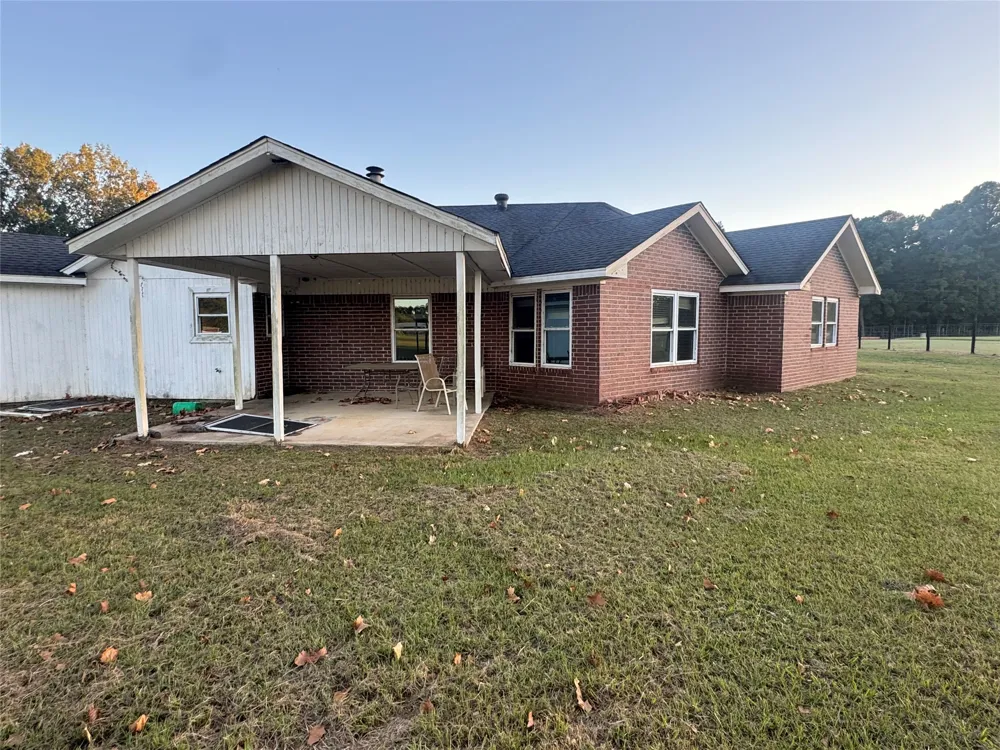 475 Acorn Trail Hallsville, TX 75650