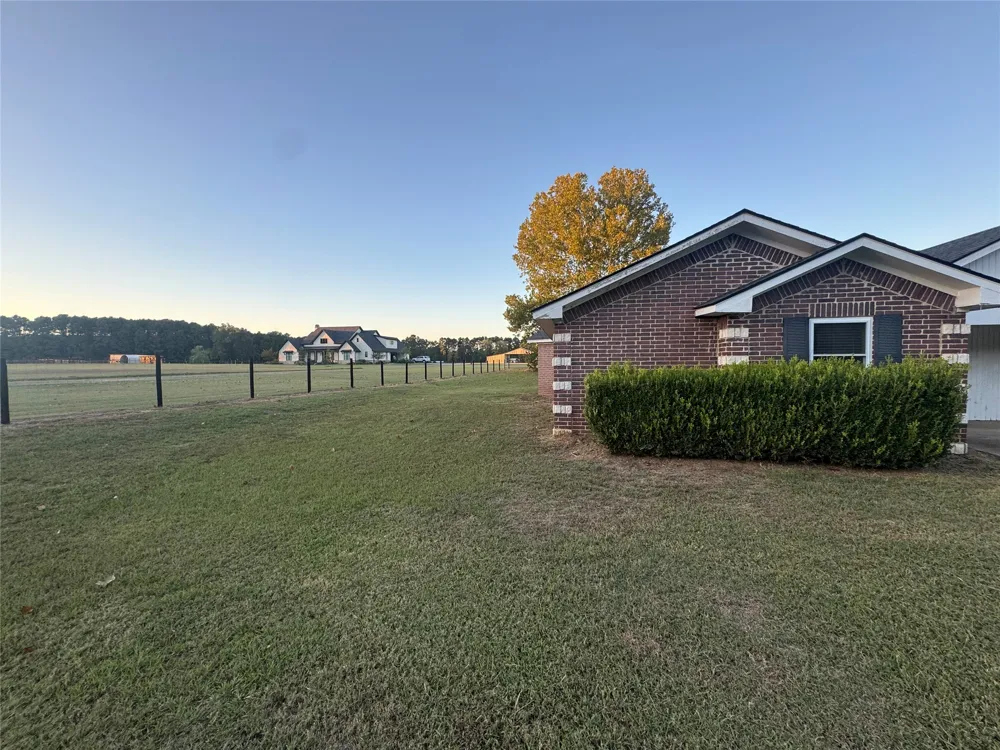 475 Acorn Trail Hallsville, TX 75650