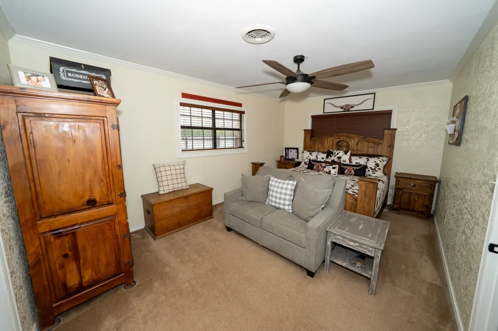 455 5th Hawley, TX 79525