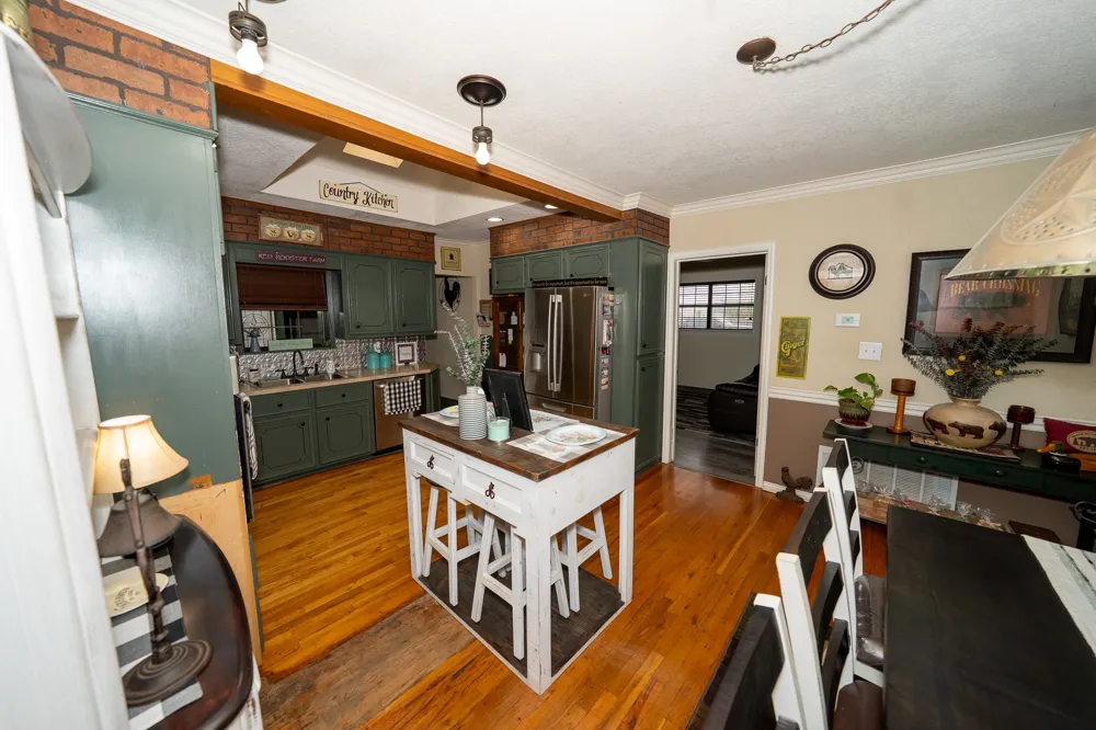 455 5th Hawley, TX 79525