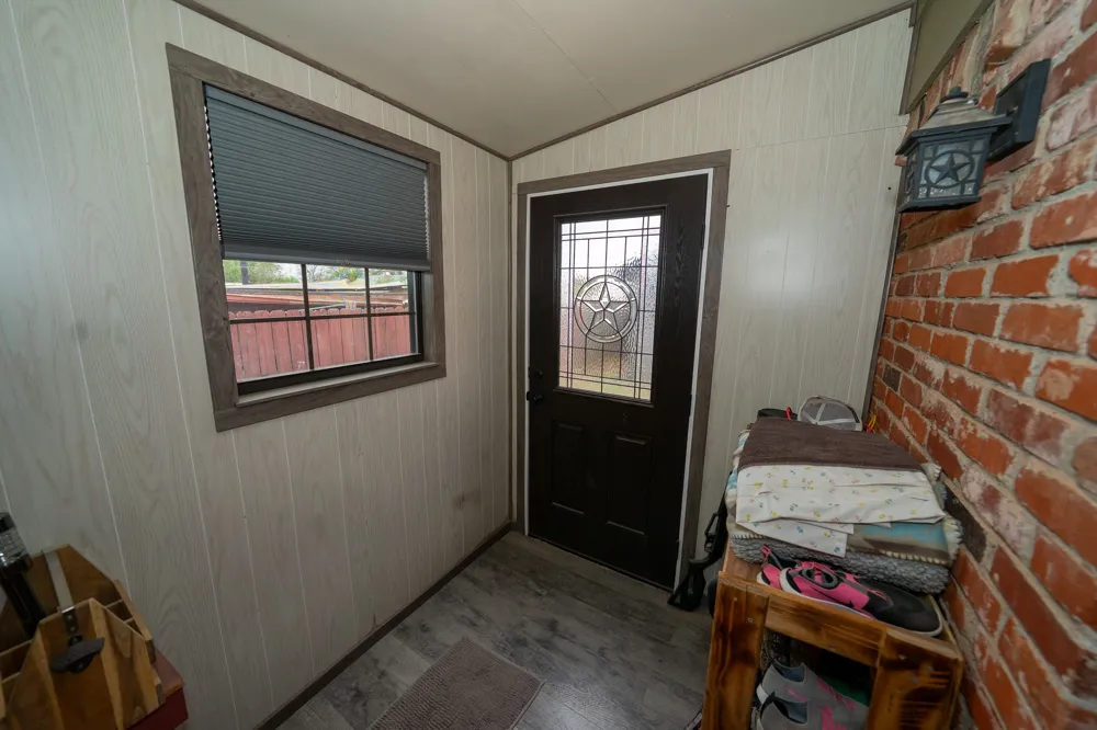 455 5th Hawley, TX 79525