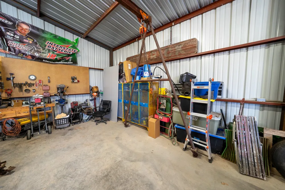 455 5th Hawley, TX 79525
