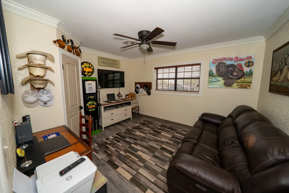 455 5th Hawley, TX 79525