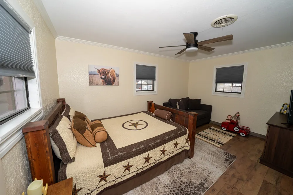 455 5th Hawley, TX 79525