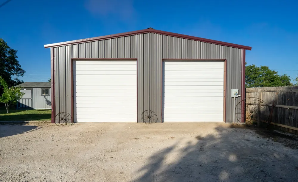 455 5th Hawley, TX 79525