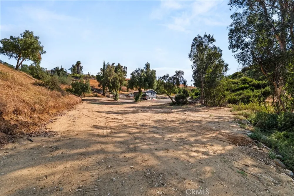 W Sunset Dr. Redlands, CA 92373