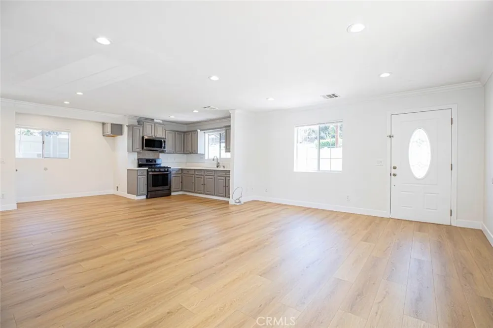 10531 Greenburn Avenue Sunland, CA 91040