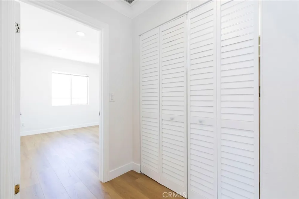10531 Greenburn Avenue Sunland, CA 91040