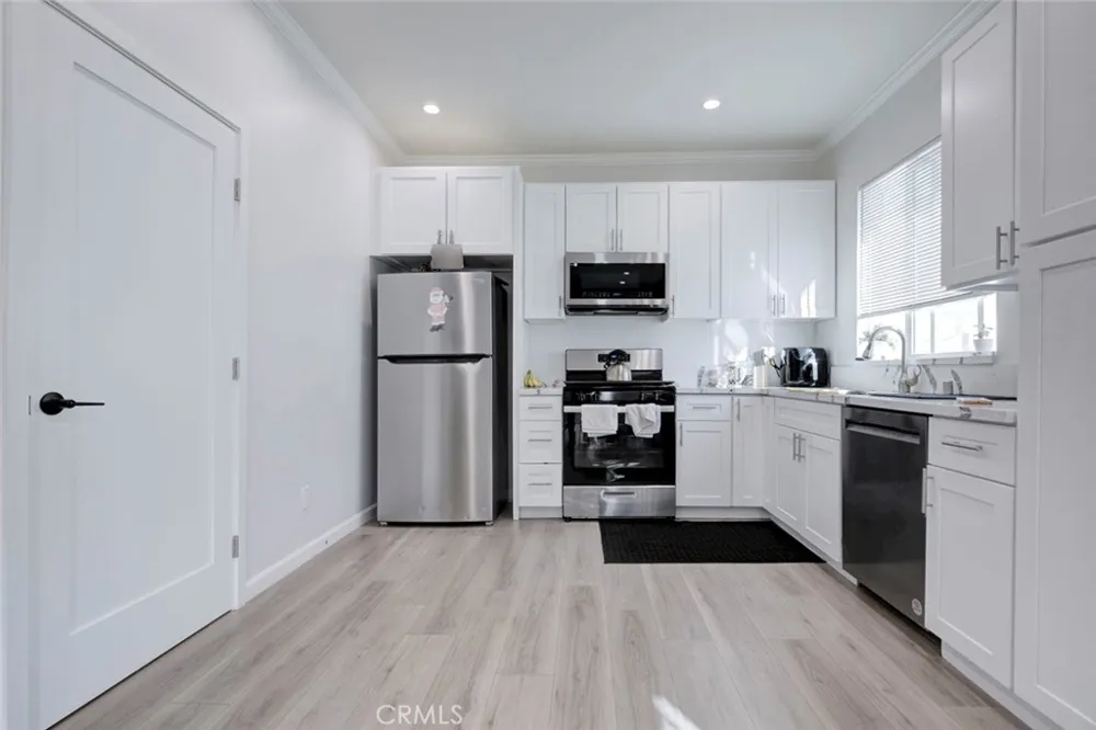 10531 Greenburn Avenue Sunland, CA 91040