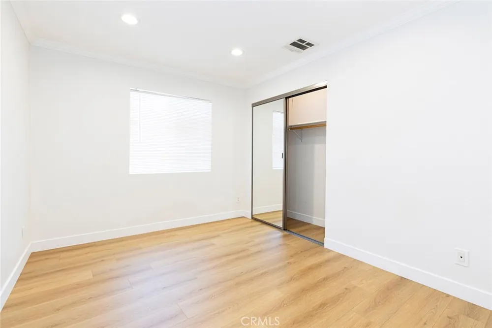 10531 Greenburn Avenue Sunland, CA 91040