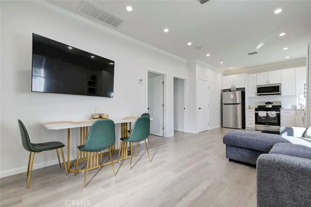 10531 Greenburn Avenue Sunland, CA 91040