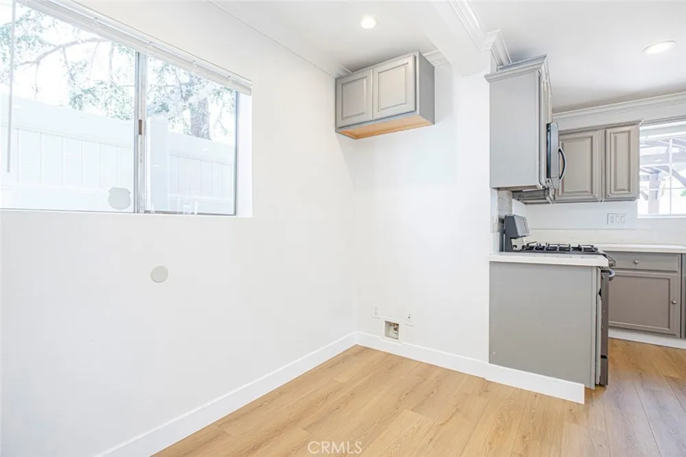 10531 Greenburn Avenue Sunland, CA 91040