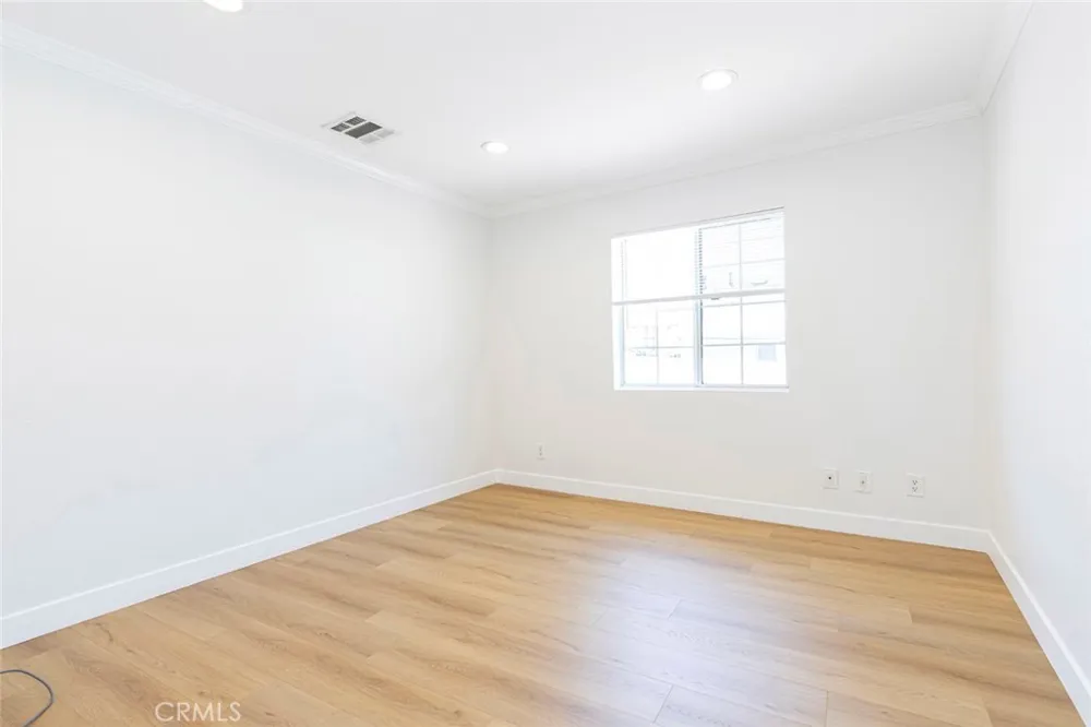 10531 Greenburn Avenue Sunland, CA 91040