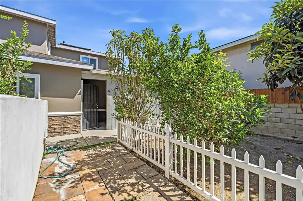 11641 Bryant El Monte, CA 91732