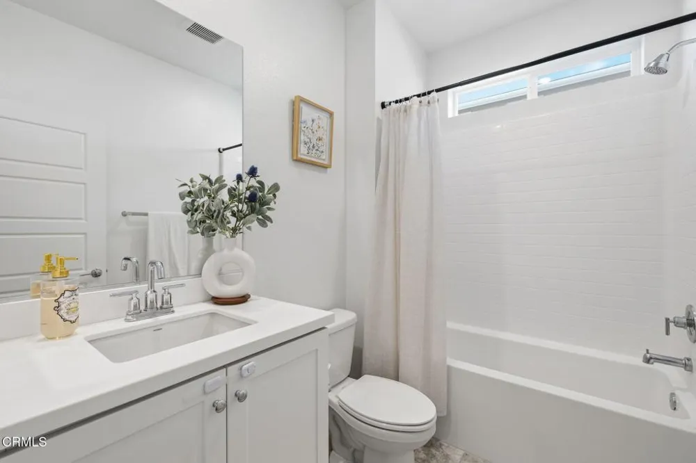 209 Murcott Avenue Piru, CA 93040