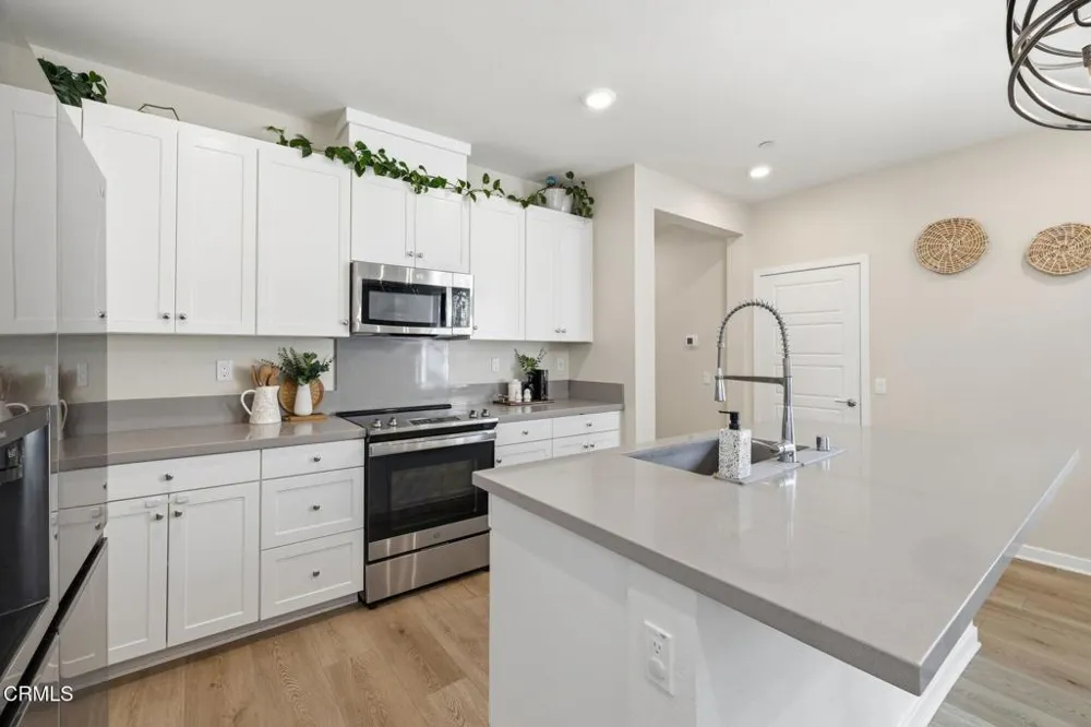 209 Murcott Avenue Piru, CA 93040