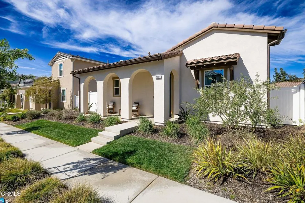 209 Murcott Avenue Piru, CA 93040