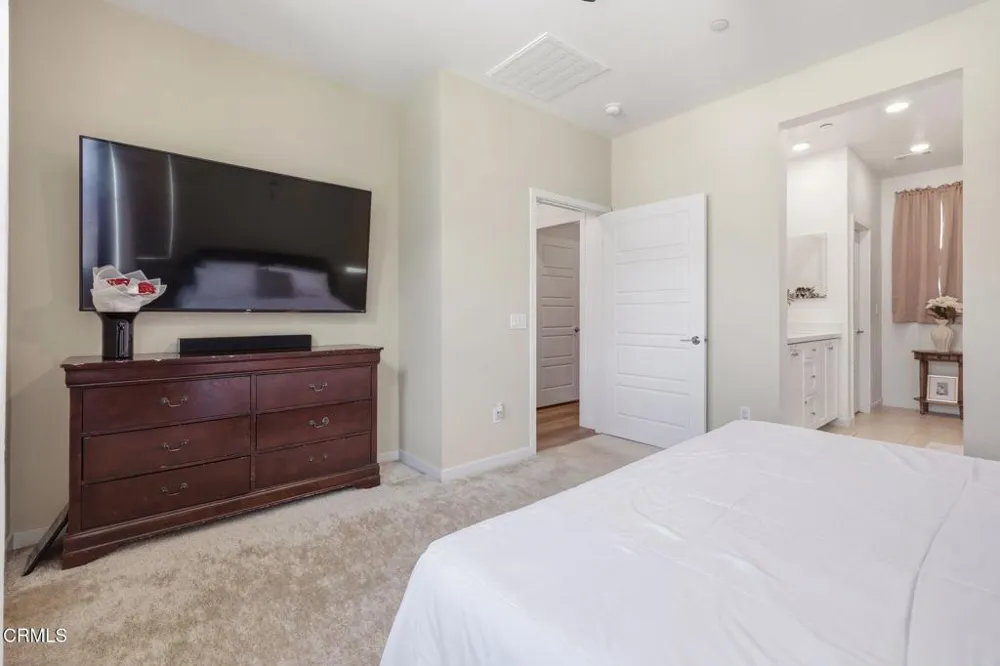 209 Murcott Avenue Piru, CA 93040