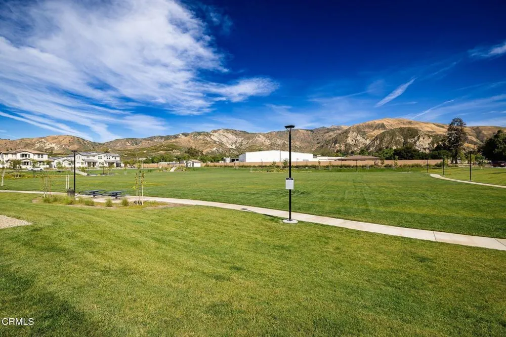 209 Murcott Avenue Piru, CA 93040