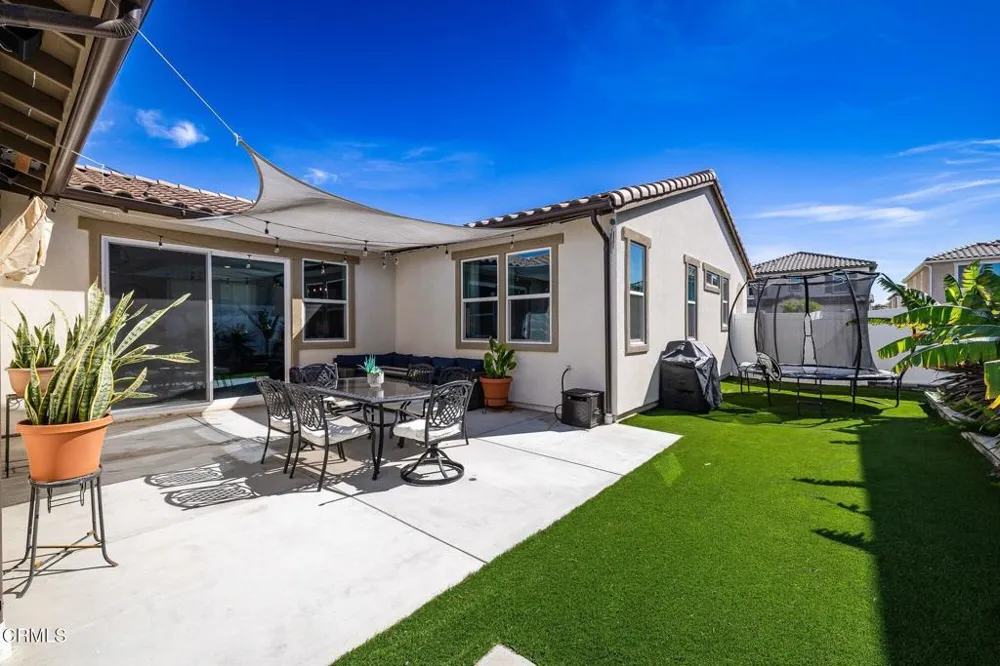 209 Murcott Avenue Piru, CA 93040