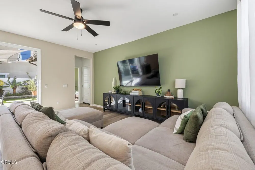 209 Murcott Avenue Piru, CA 93040