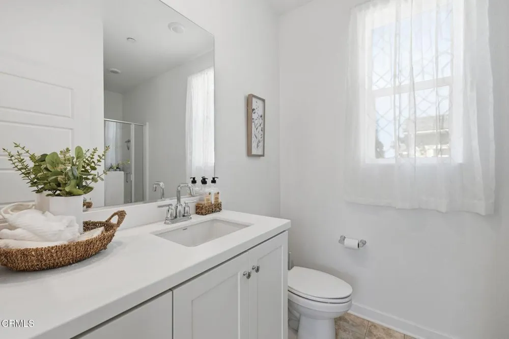 209 Murcott Avenue Piru, CA 93040