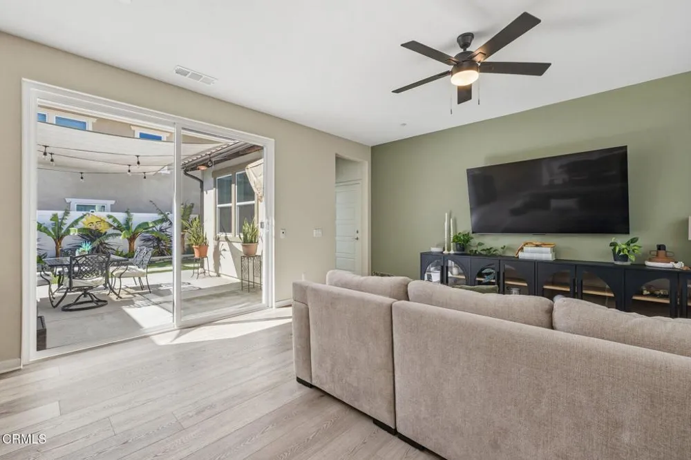 209 Murcott Avenue Piru, CA 93040