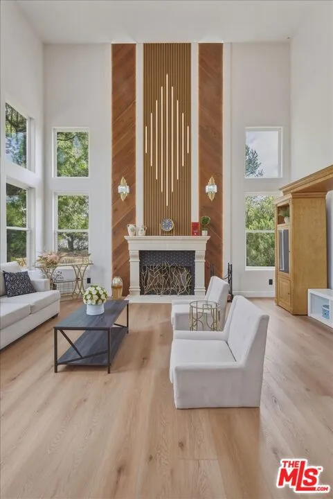 3891 Marks Road Agoura Hills, CA 91301