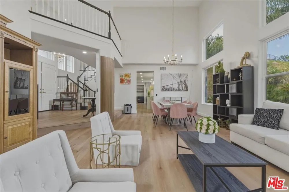 3891 Marks Road Agoura Hills, CA 91301