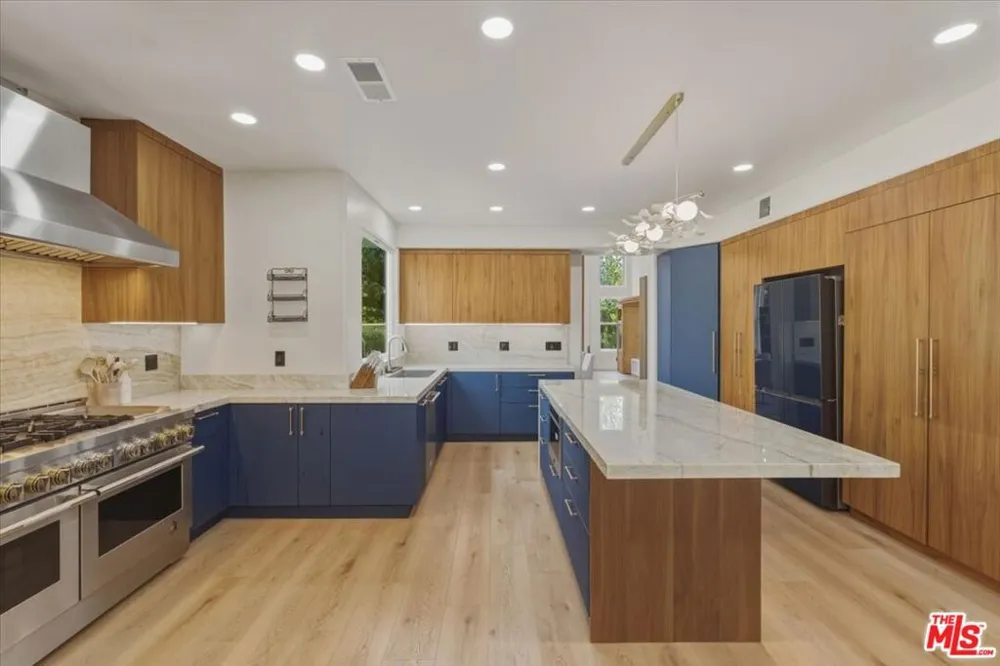 3891 Marks Road Agoura Hills, CA 91301