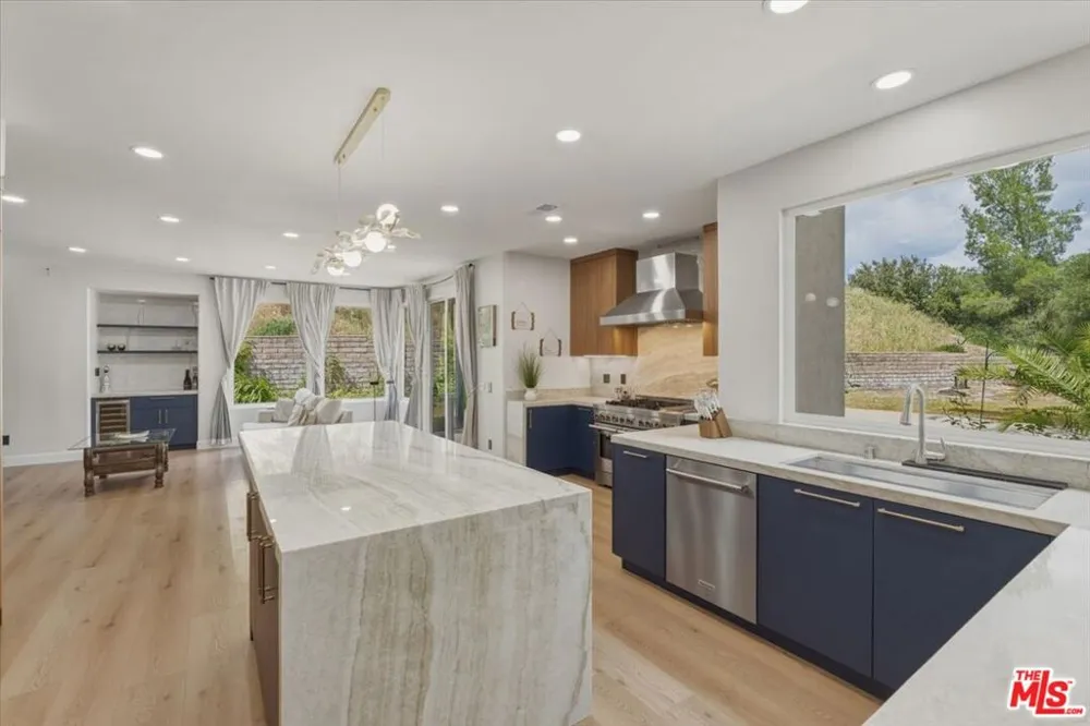 3891 Marks Road Agoura Hills, CA 91301