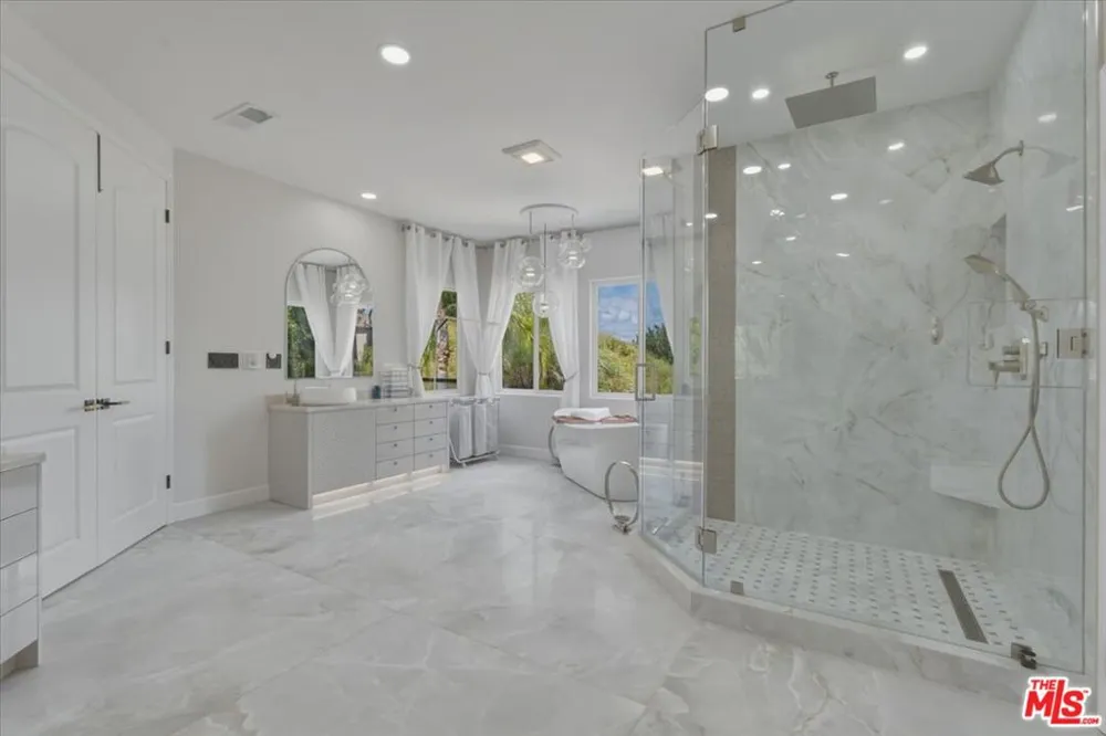 3891 Marks Road Agoura Hills, CA 91301