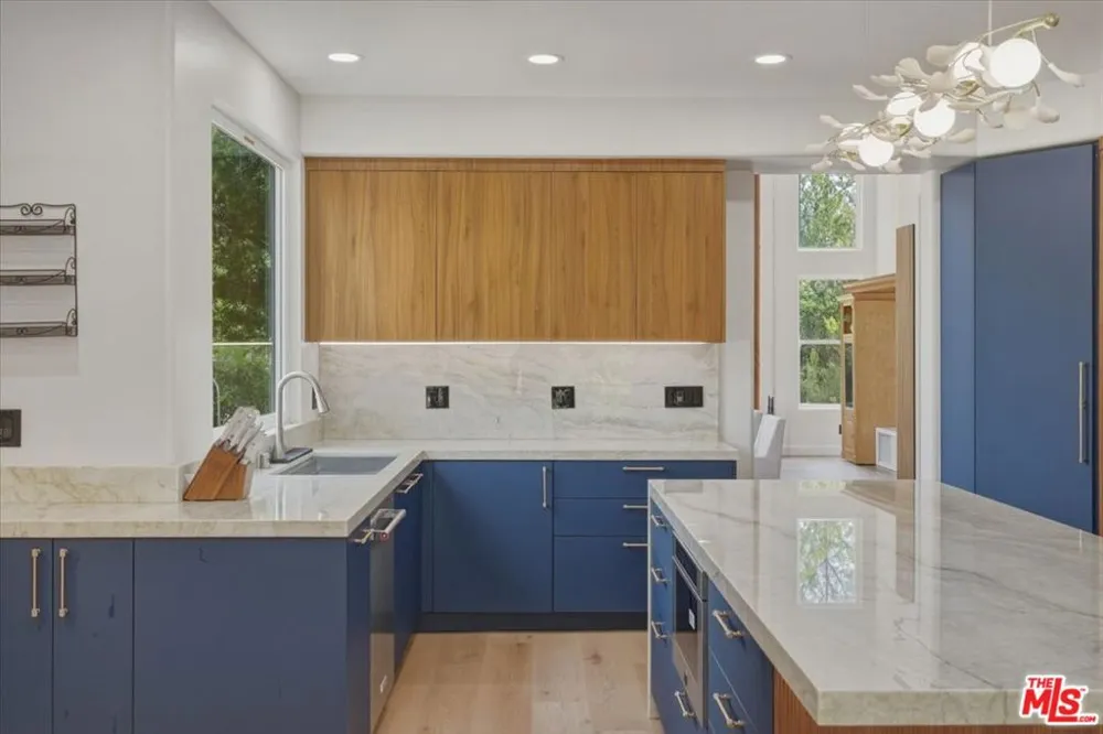 3891 Marks Road Agoura Hills, CA 91301