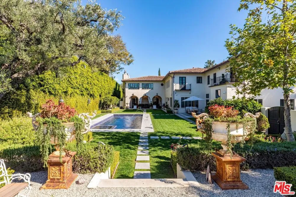 501 S Hudson Avenue Los Angeles, CA 90020