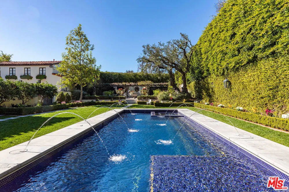 501 S Hudson Avenue Los Angeles, CA 90020