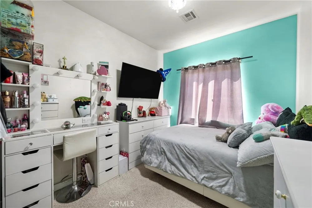 1329 W Ave I Lancaster, CA 93534