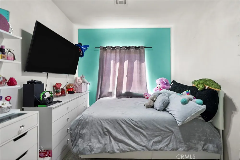 1329 W Ave I Lancaster, CA 93534