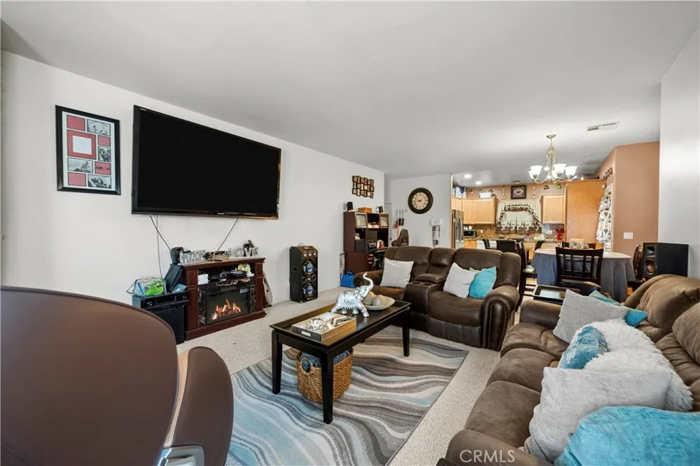 1329 W Ave I Lancaster, CA 93534
